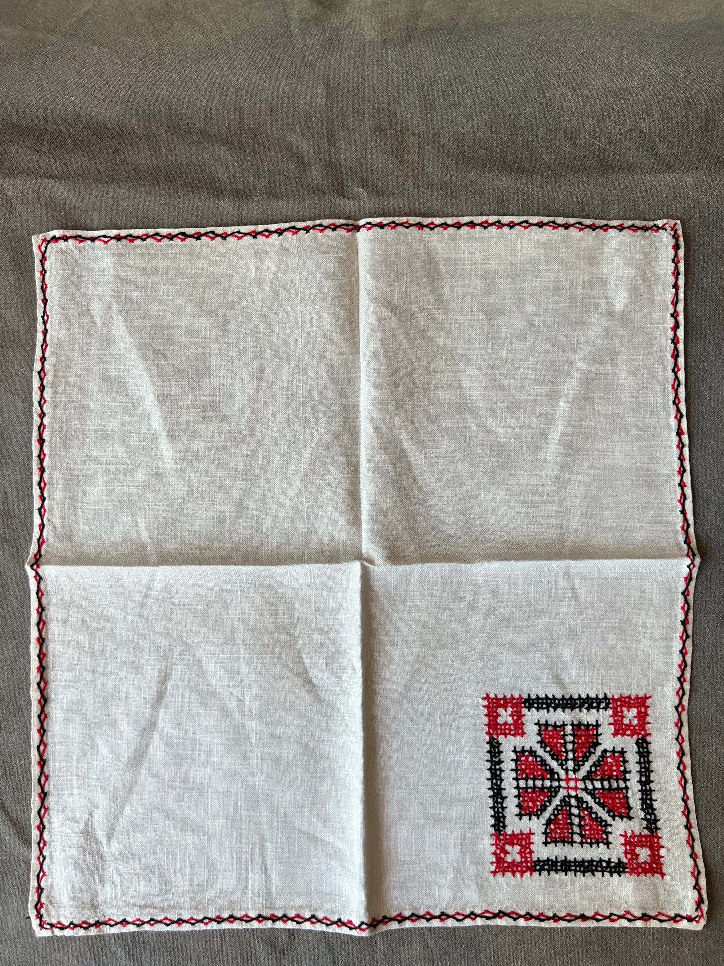 Set of Eight Vintage Alternating Color Needlepointed Dinner Napkins